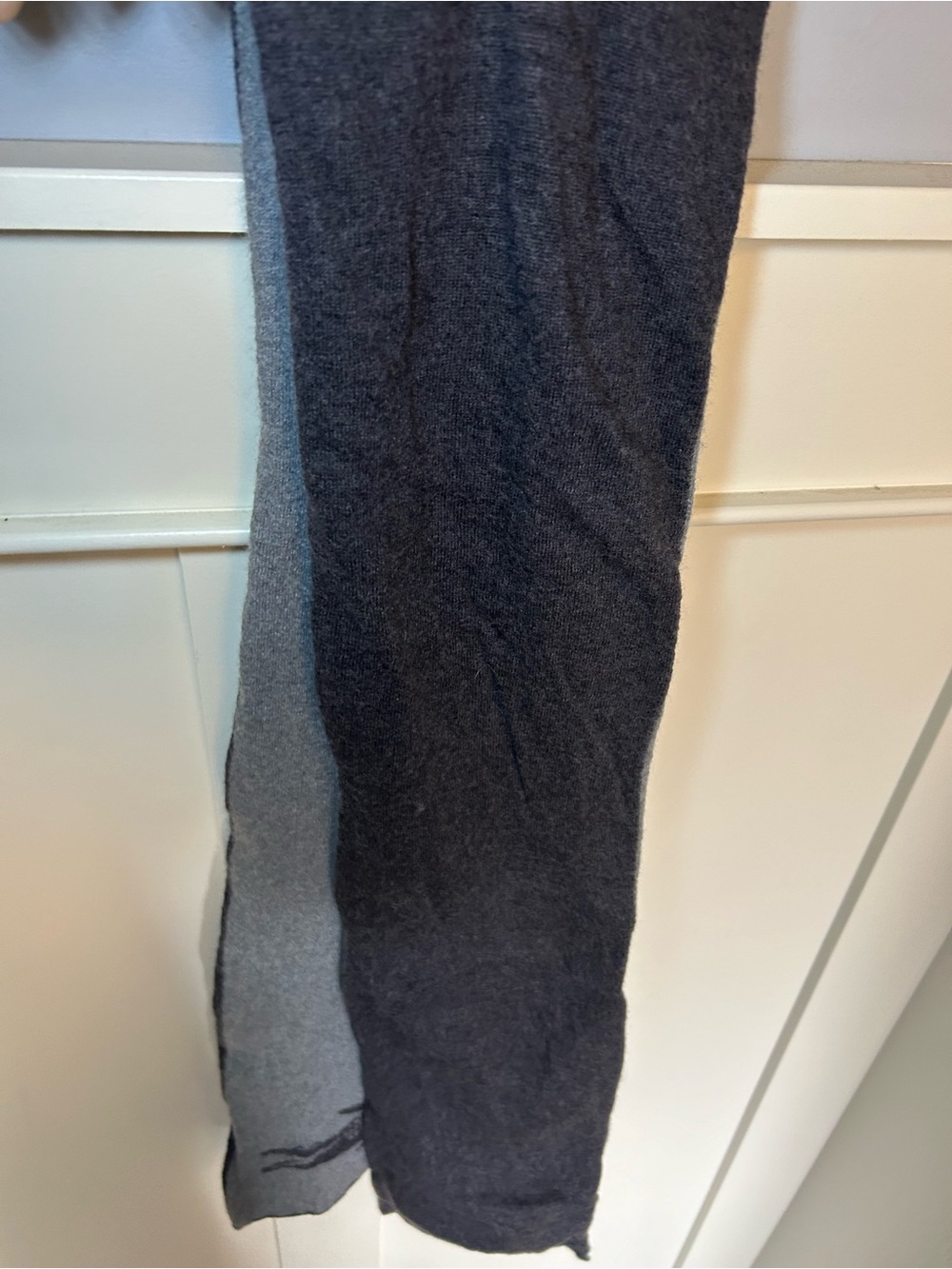 Vintage Lacoste 100% wool reversible scarf - Picture 7 of 8